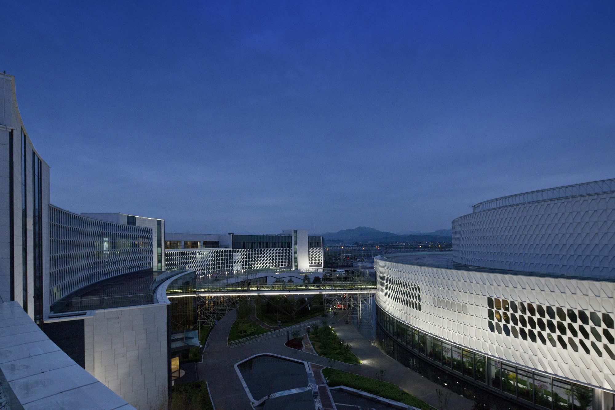 Beijing Riverside Hotel Exterior photo